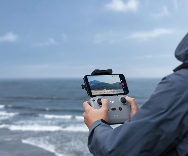 DJI Mini 2 SE Drone Fly More Combo Refurbished Remote-7